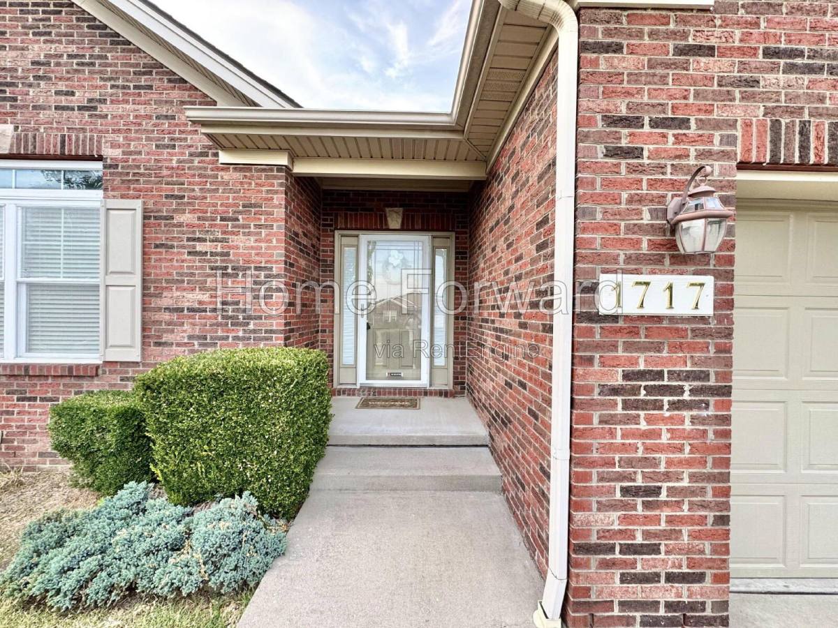 House for rent at 1717 Bettys Court, Lexington, KY 40505