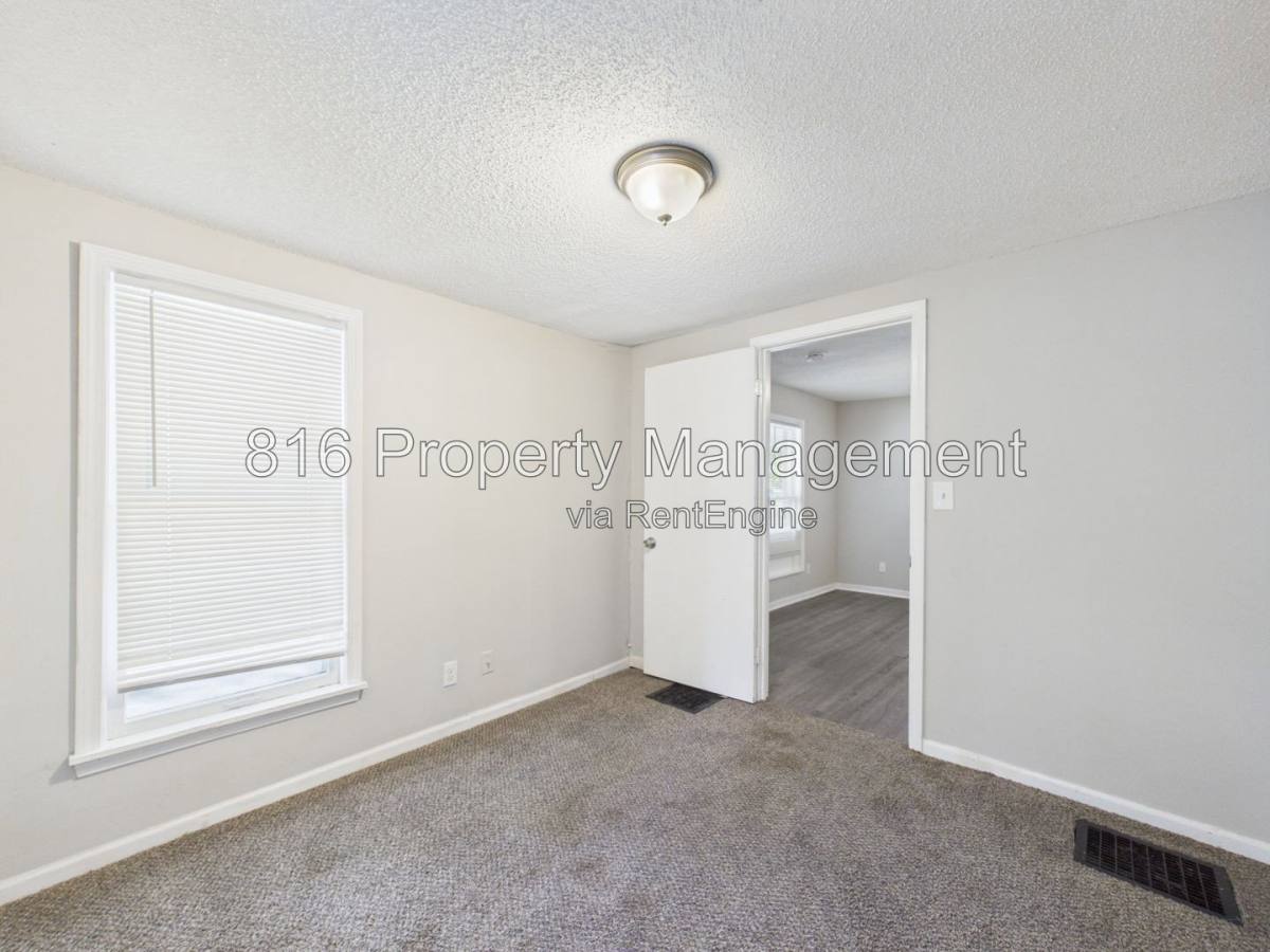 Apartment for rent at 1120 Connecticut St, Lawrence, KS 66044