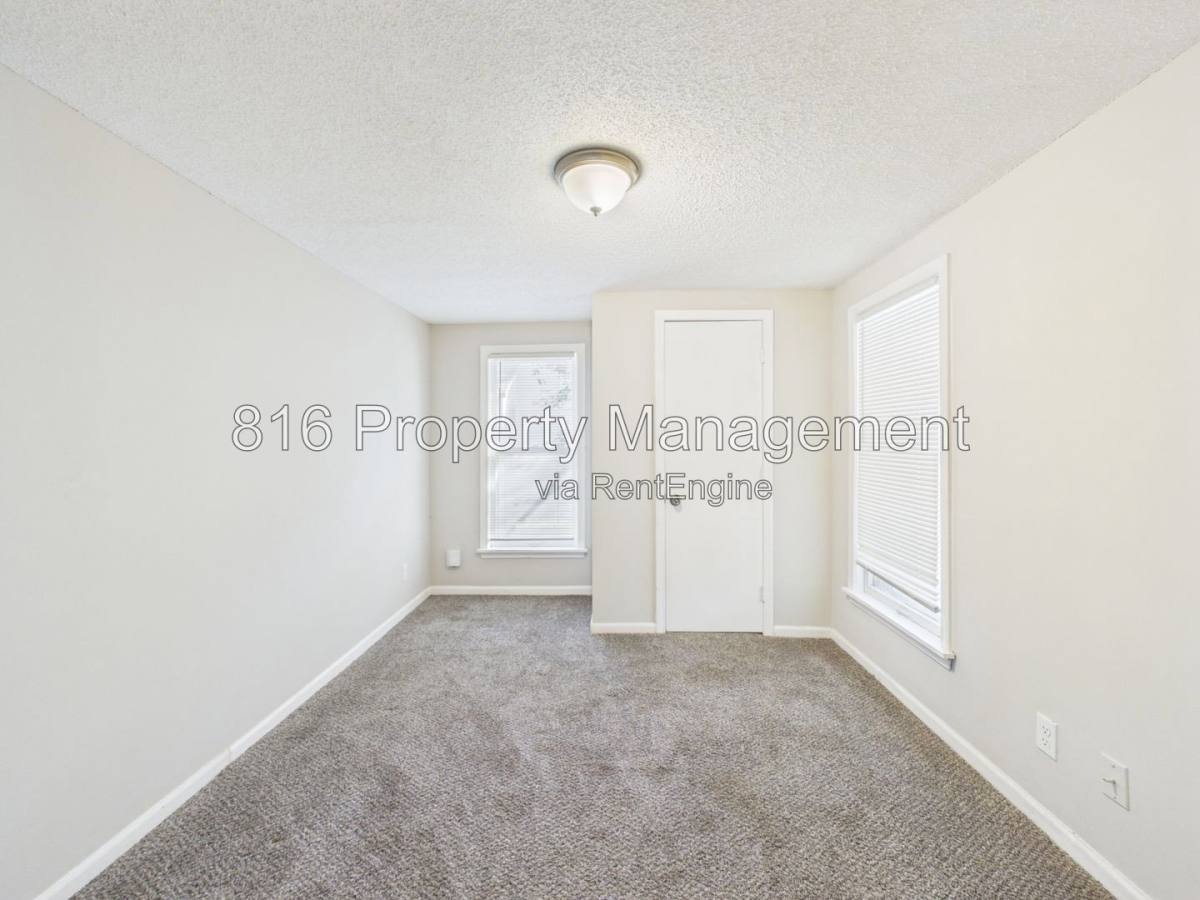 Apartment for rent at 1120 Connecticut St, Lawrence, KS 66044