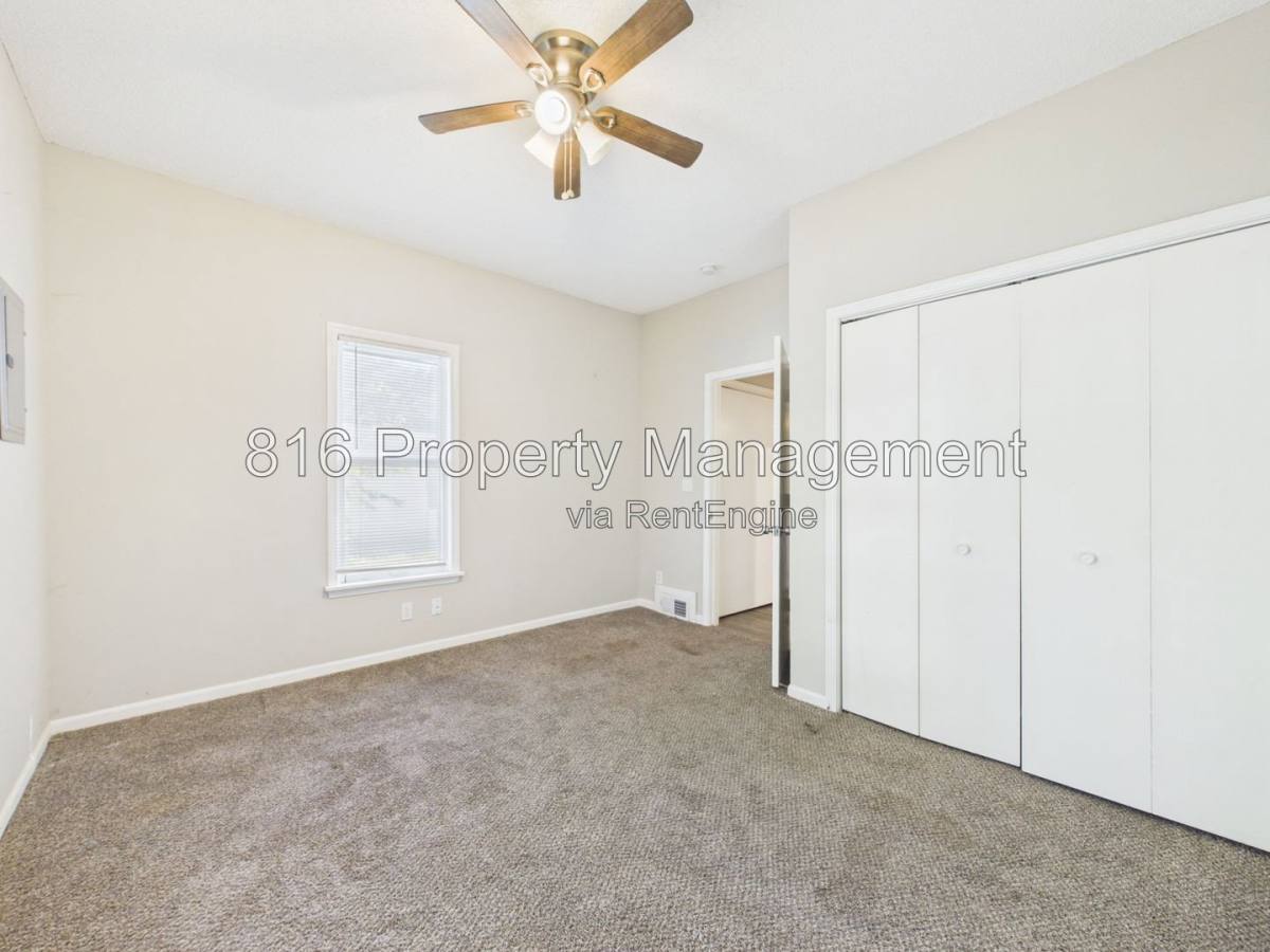 Apartment for rent at 1120 Connecticut St, Lawrence, KS 66044