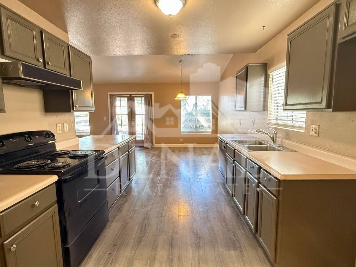 10225 W Windsor Blvd, Glendale, AZ 85307 - House for Rent - Image 16