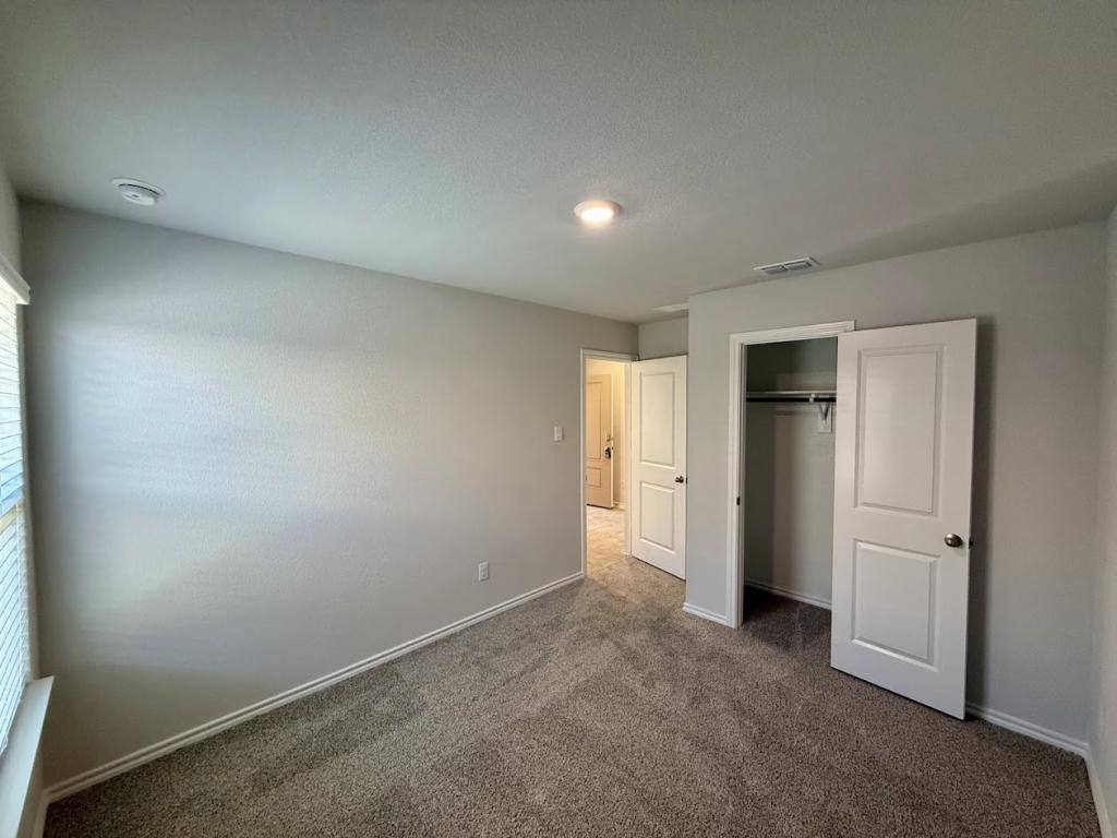 Townhouse for rent at 521 Bronze Circle W, Springtown, TX 76082