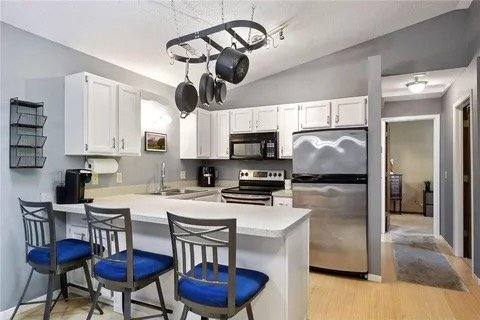 Townhouse for rent at 14210 44th Place N #4, Minneapolis, MN 55446