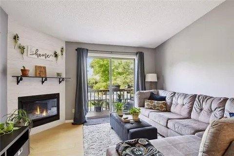 Townhouse for rent at 14210 44th Place N #4, Minneapolis, MN 55446