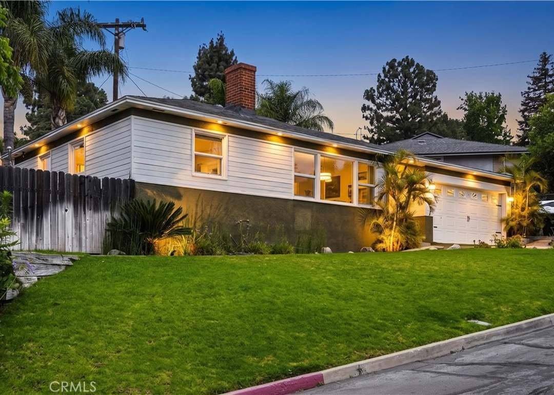 House for rent at 4611 Willalee Ave, La Crescenta, CA 91214