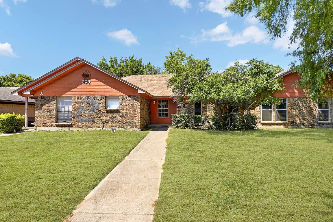 Apartment for rent at 604 Lost Springs Court #B, Arlington, TX 76012