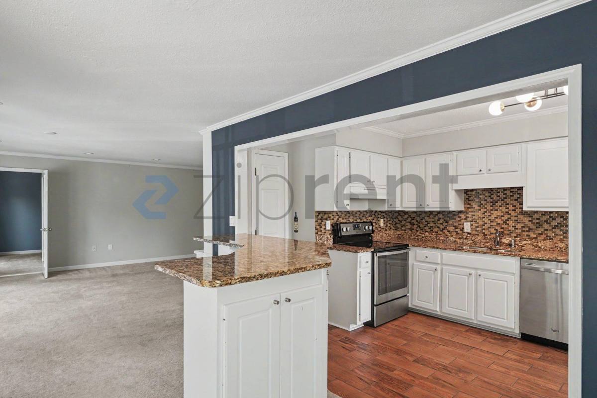 Apartment for rent at 26202 Plantation Dr NE, Atlanta, GA 30324