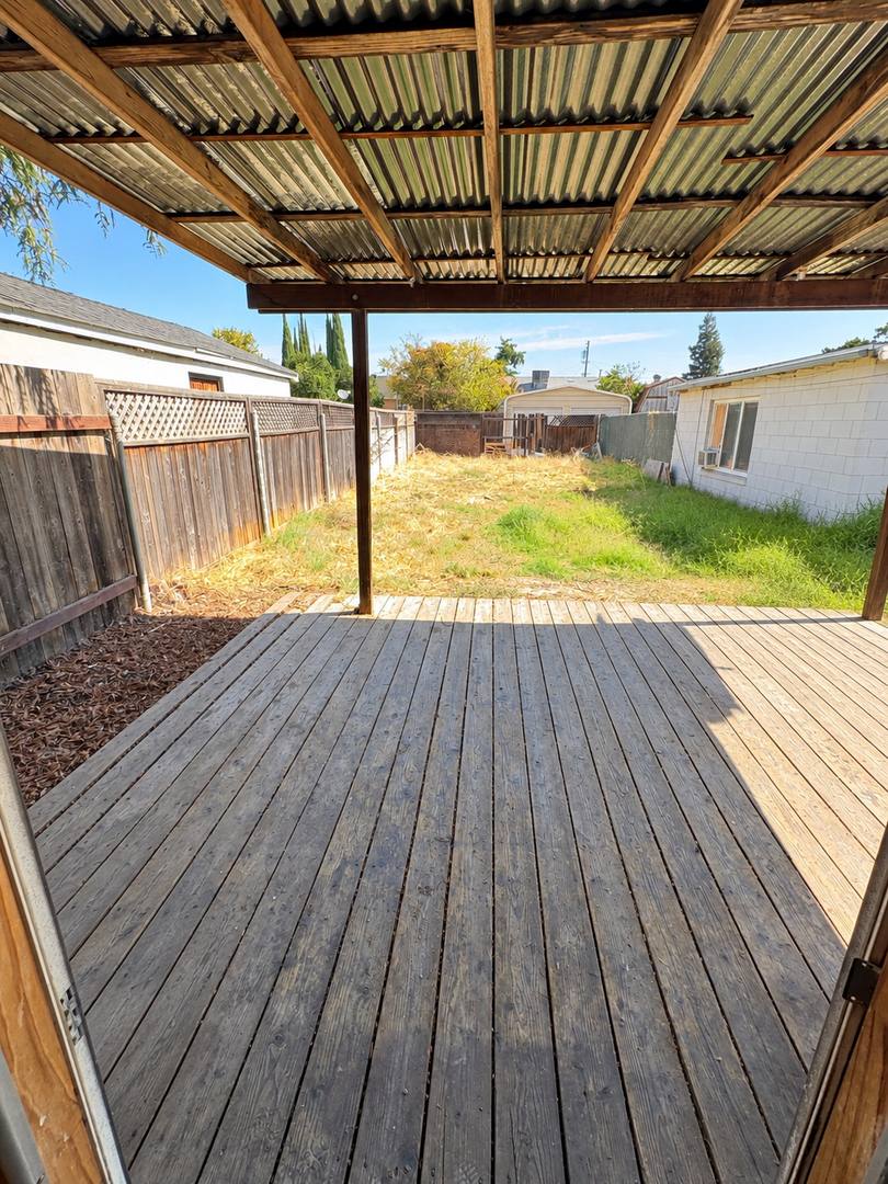 House for rent at 589 S Minaret Ave, Turlock, CA 95380