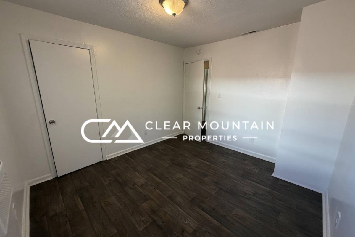 Apartment for rent at 19 Dunbar Court, Greer, SC 29651