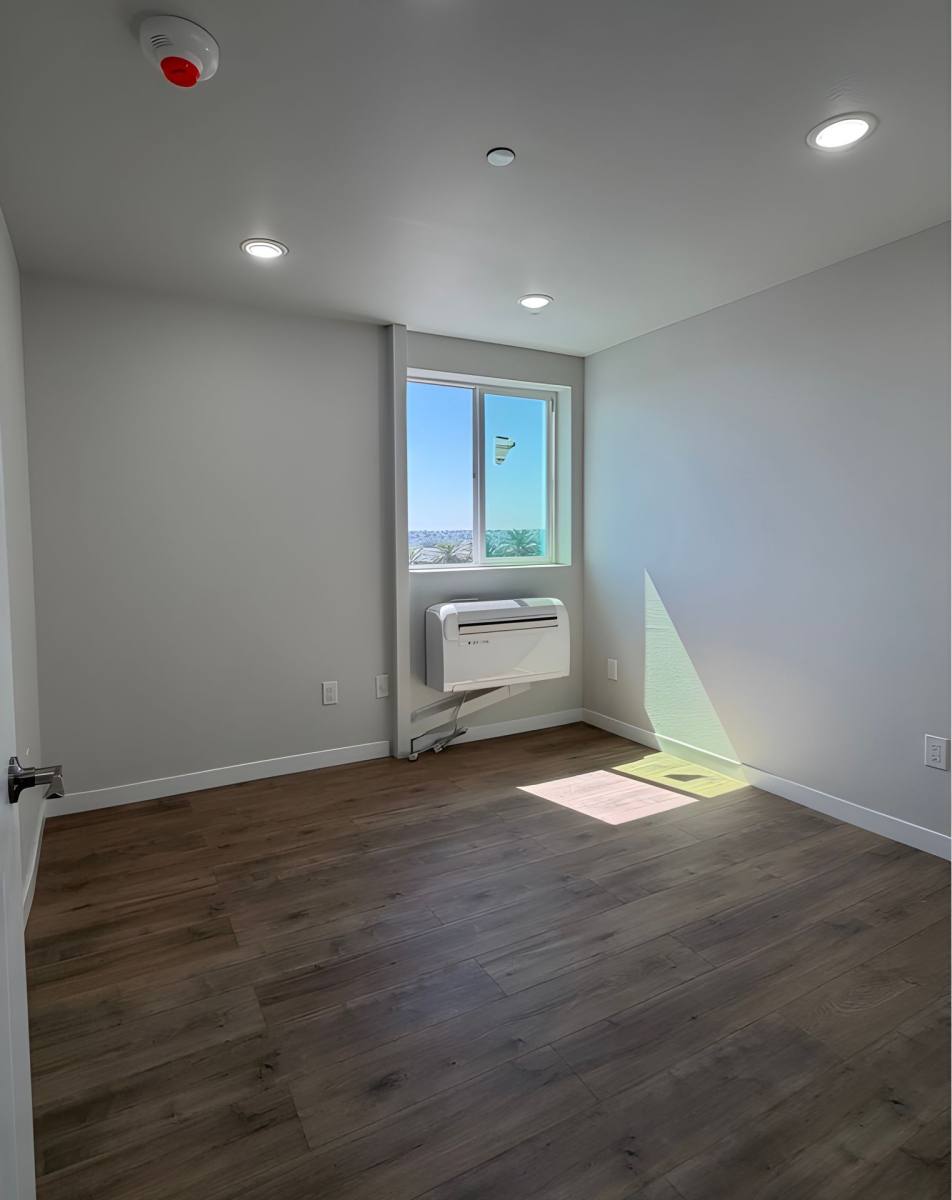 Apartment for rent at 4186 Western Ave, Los Angeles, CA 90062
