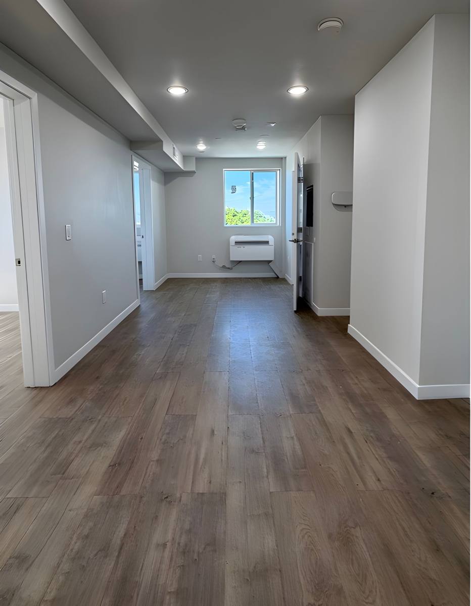 Apartment for rent at 4186 Western Ave, Los Angeles, CA 90062
