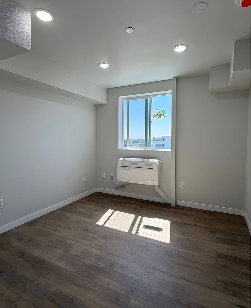 Apartment for rent at 4186 Western Ave, Los Angeles, CA 90062