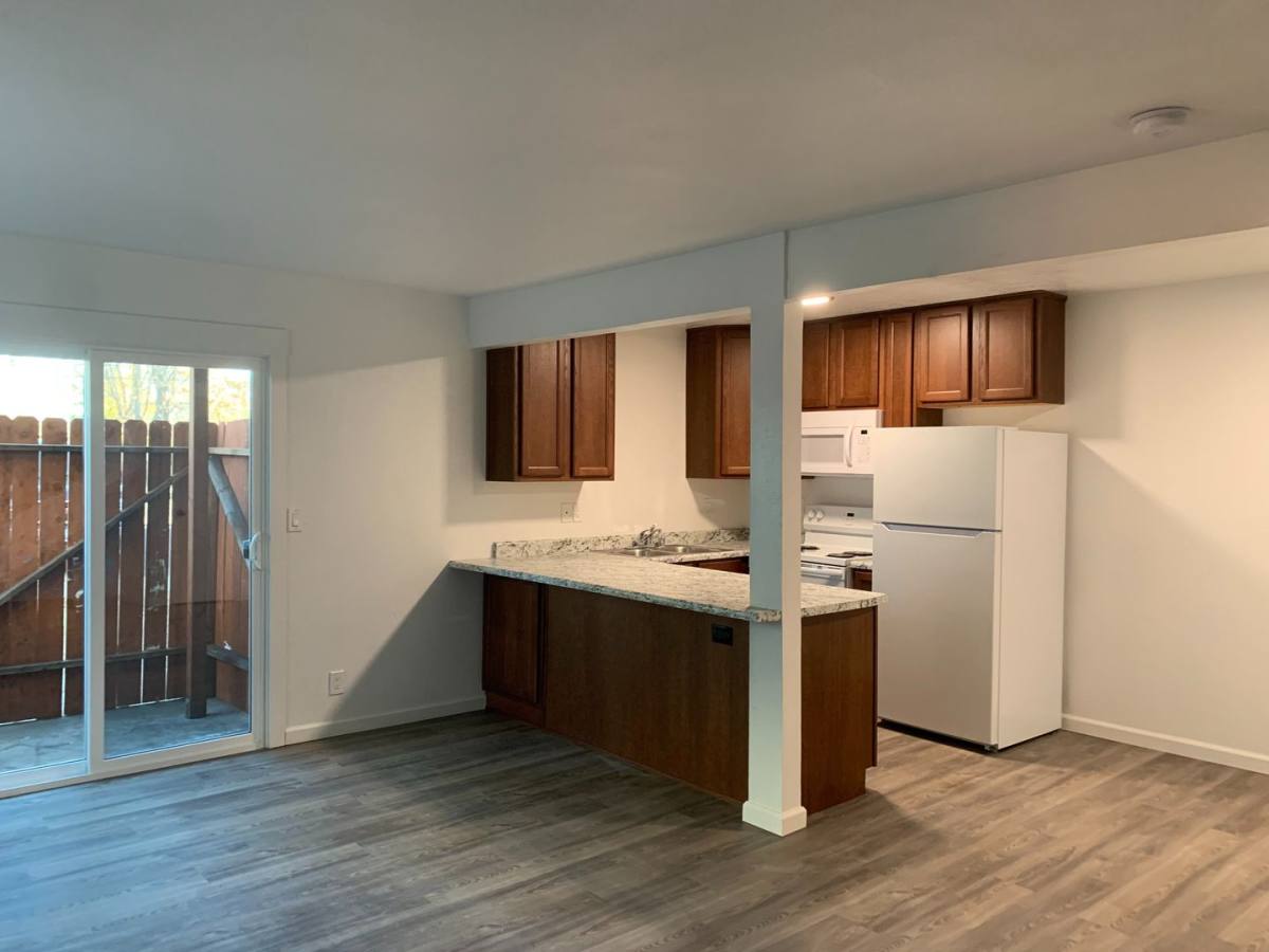 Apartment for rent at 745 Lakeside, Red Bluff, CA 96080