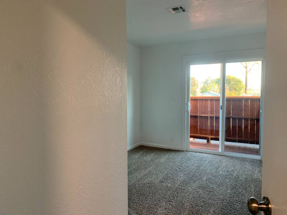 Apartment for rent at 745 Lakeside, Red Bluff, CA 96080