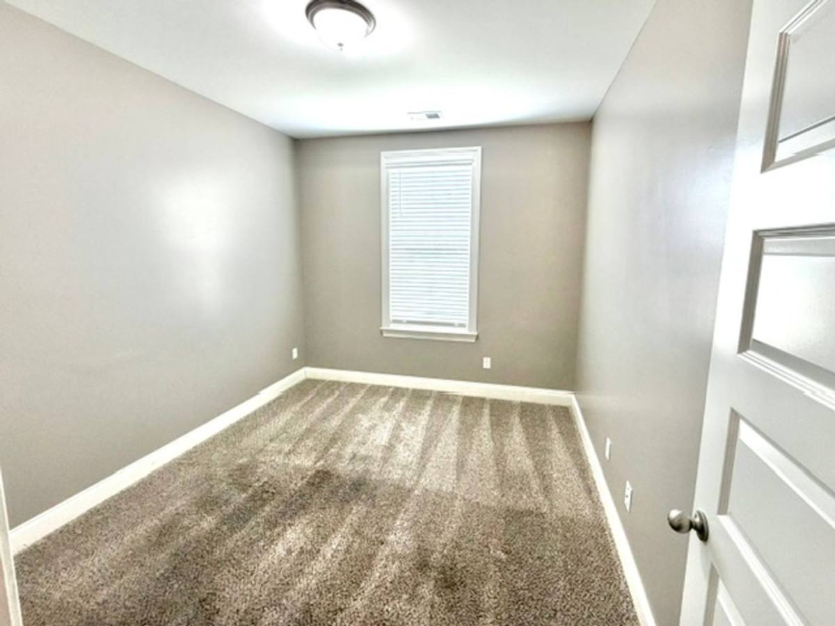 Apartment for rent at 100 Birkdale Dr, Oakland, TN 38060