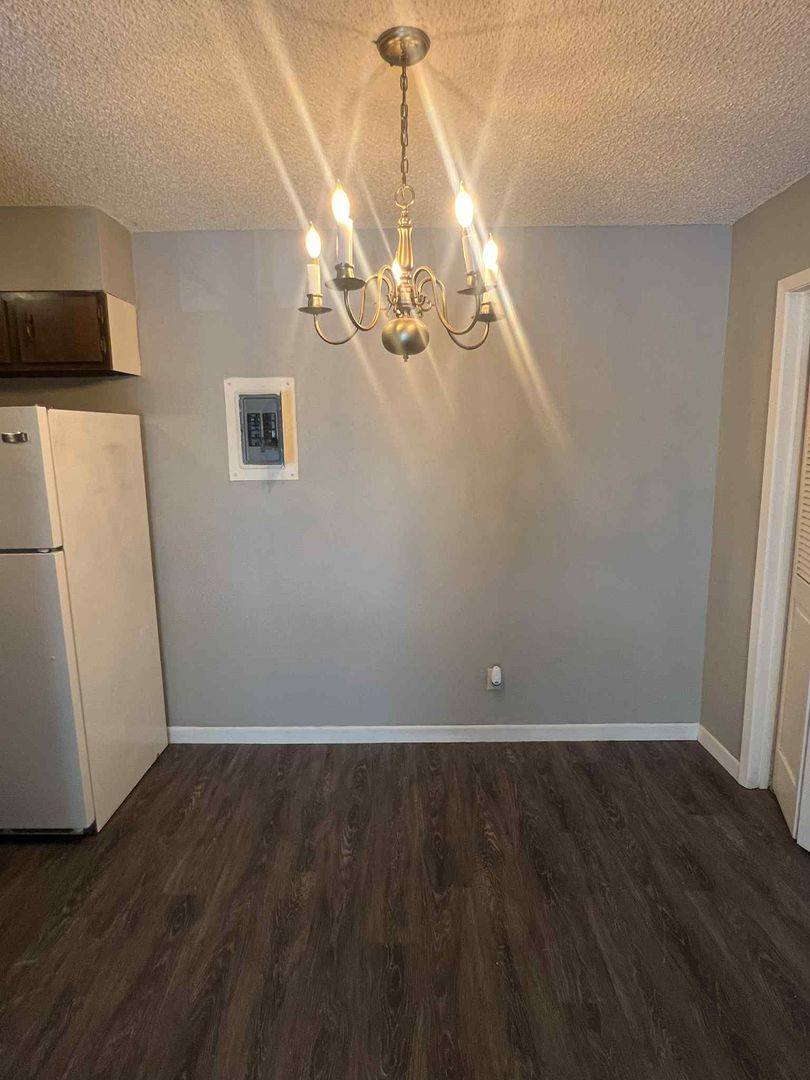 Apartment for rent at 2027, 2037 S River St, Carthage, MO 64836