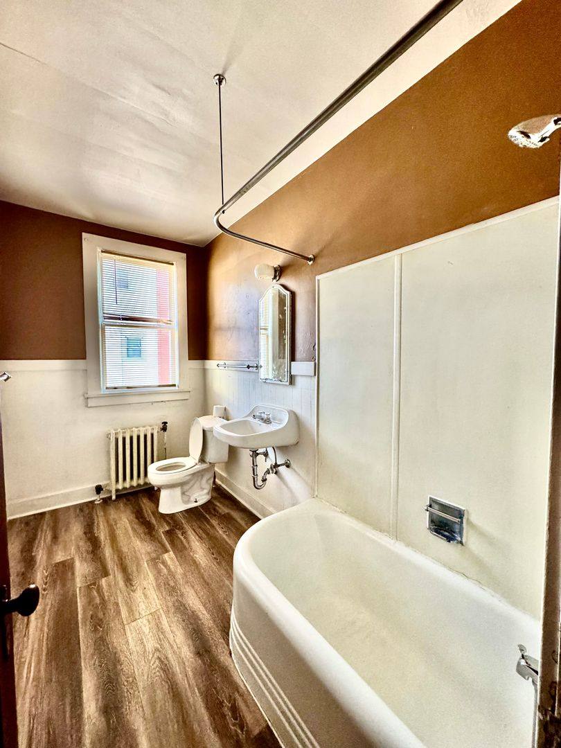 Apartment for rent at 638 N Main St, Piqua, OH 45356