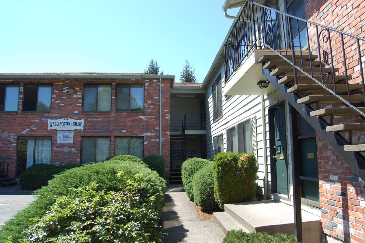 Apartment for rent at Wellington House, 1301-1327 NE 28th, Portland, OR 97232