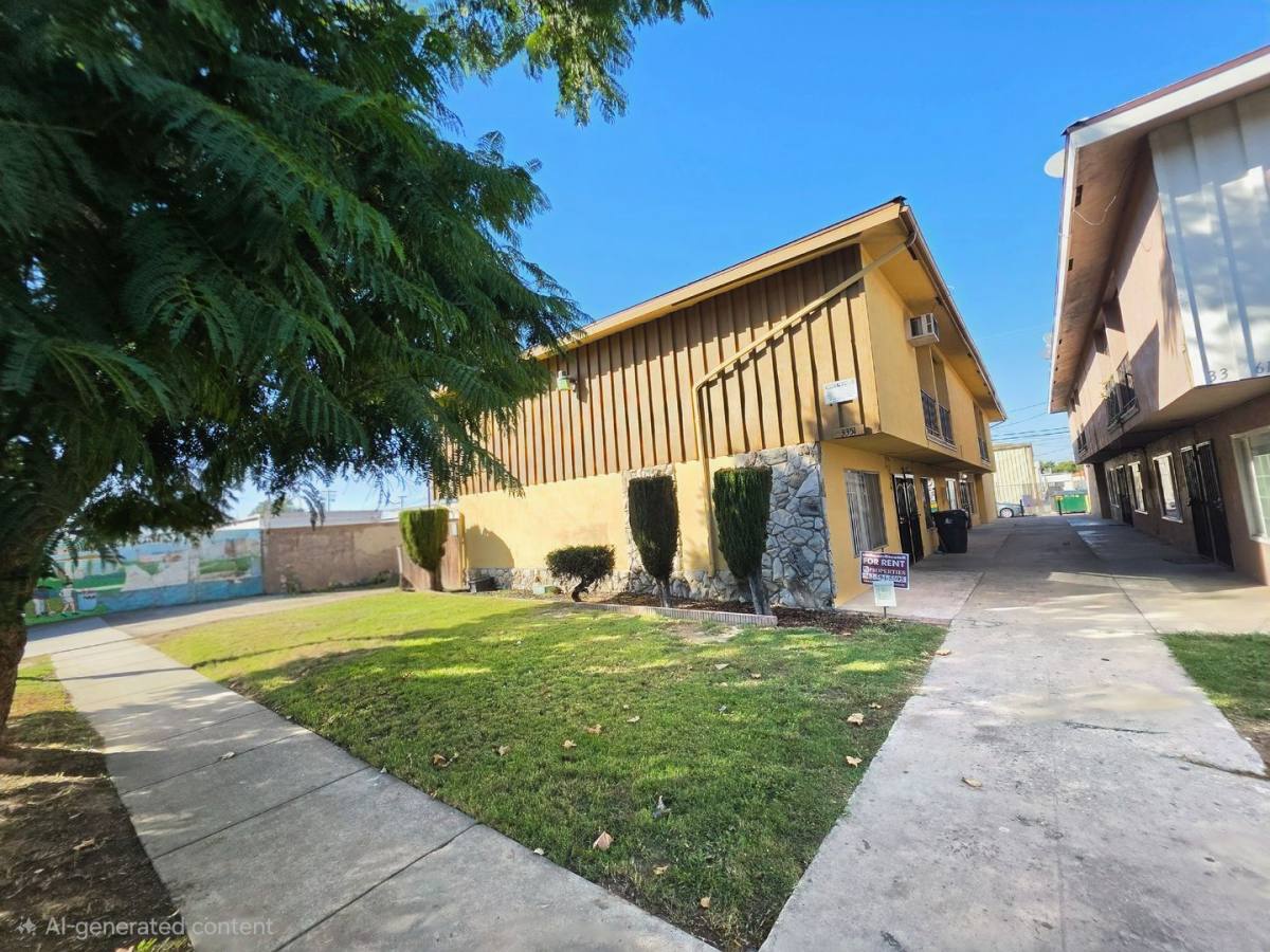 Townhouse for rent at 3351 E Andy St, Long Beach, CA 90805