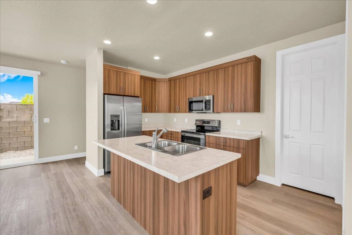 Townhouse for rent at 850 E 600 S #13, St. George, UT 84770