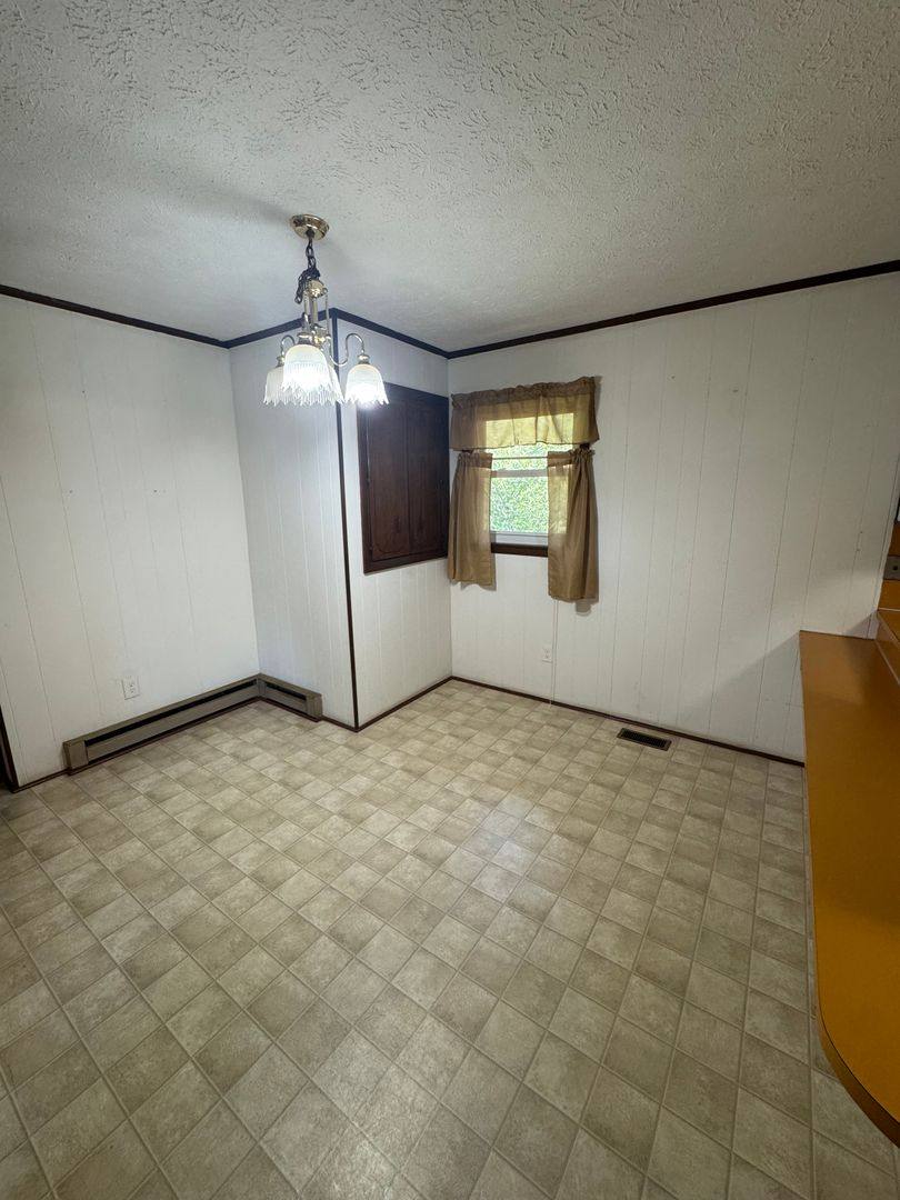 House for rent at 2735 Tablerock Rd, Lenoir, NC 28645