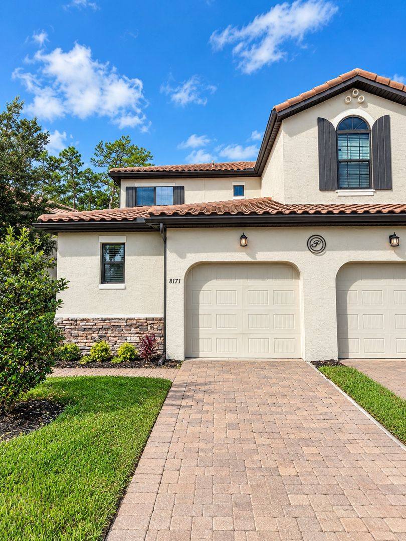 Townhouse for rent at 8171 Roseville Blvd, Davenport, FL 33896