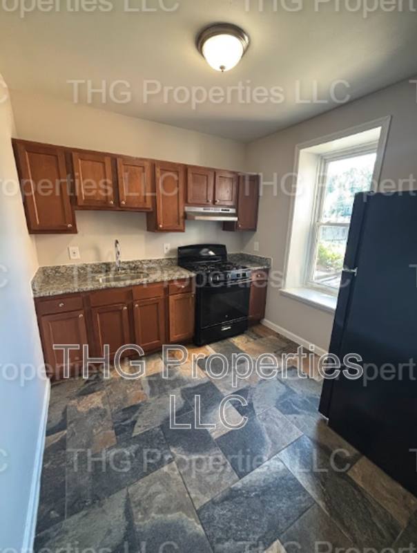 Apartment for rent at 490 Tremont Ave #10, Orange, NJ 07050