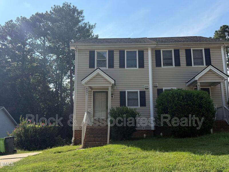 House for rent at 6221 Tributary Dr, Raleigh, NC 27609