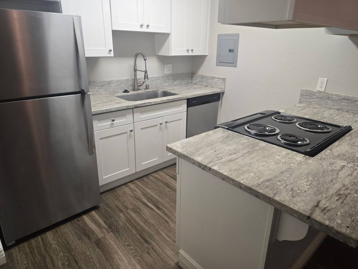 2300-2306 G St, Sacramento, CA 95816 - Apartment for Rent - Image 3