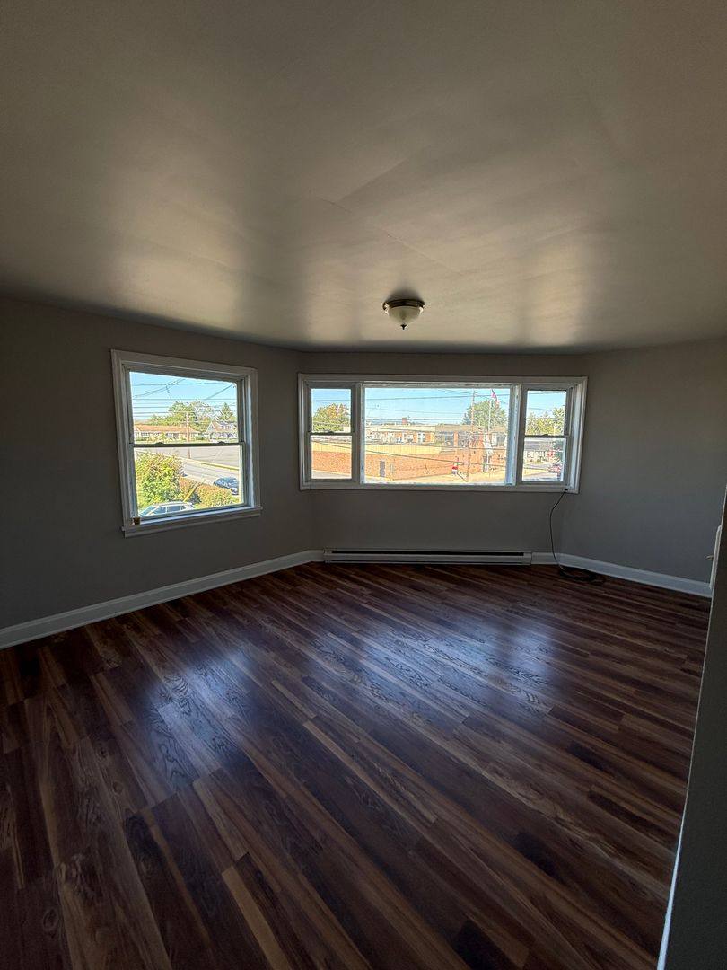 Apartment for rent at 800 S 4th St, Chambersburg, PA 17201