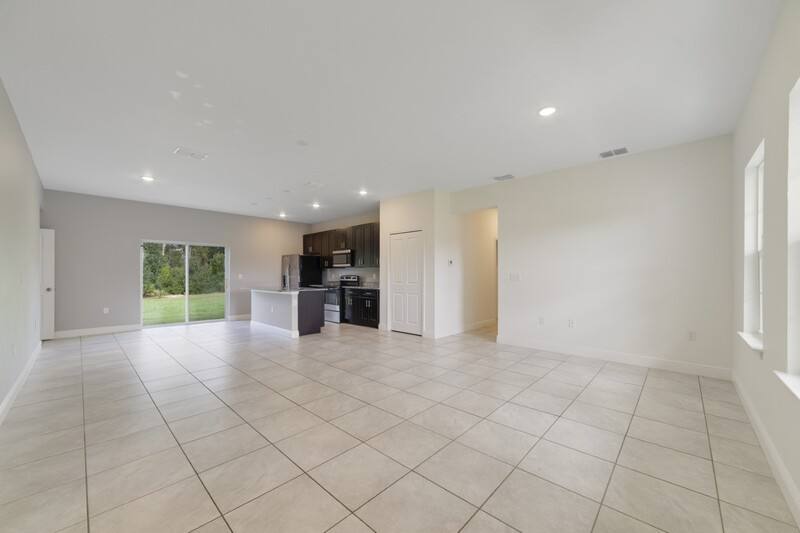 464 Marion Oaks Dr, Ocala, FL 34473 - House for Rent - Image 2