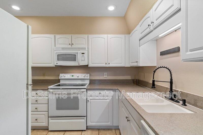 Condo for rent at 5025 Hillsboro Pike #7H, Nashville, TN 37215