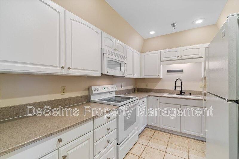Condo for rent at 5025 Hillsboro Pike #7H, Nashville, TN 37215
