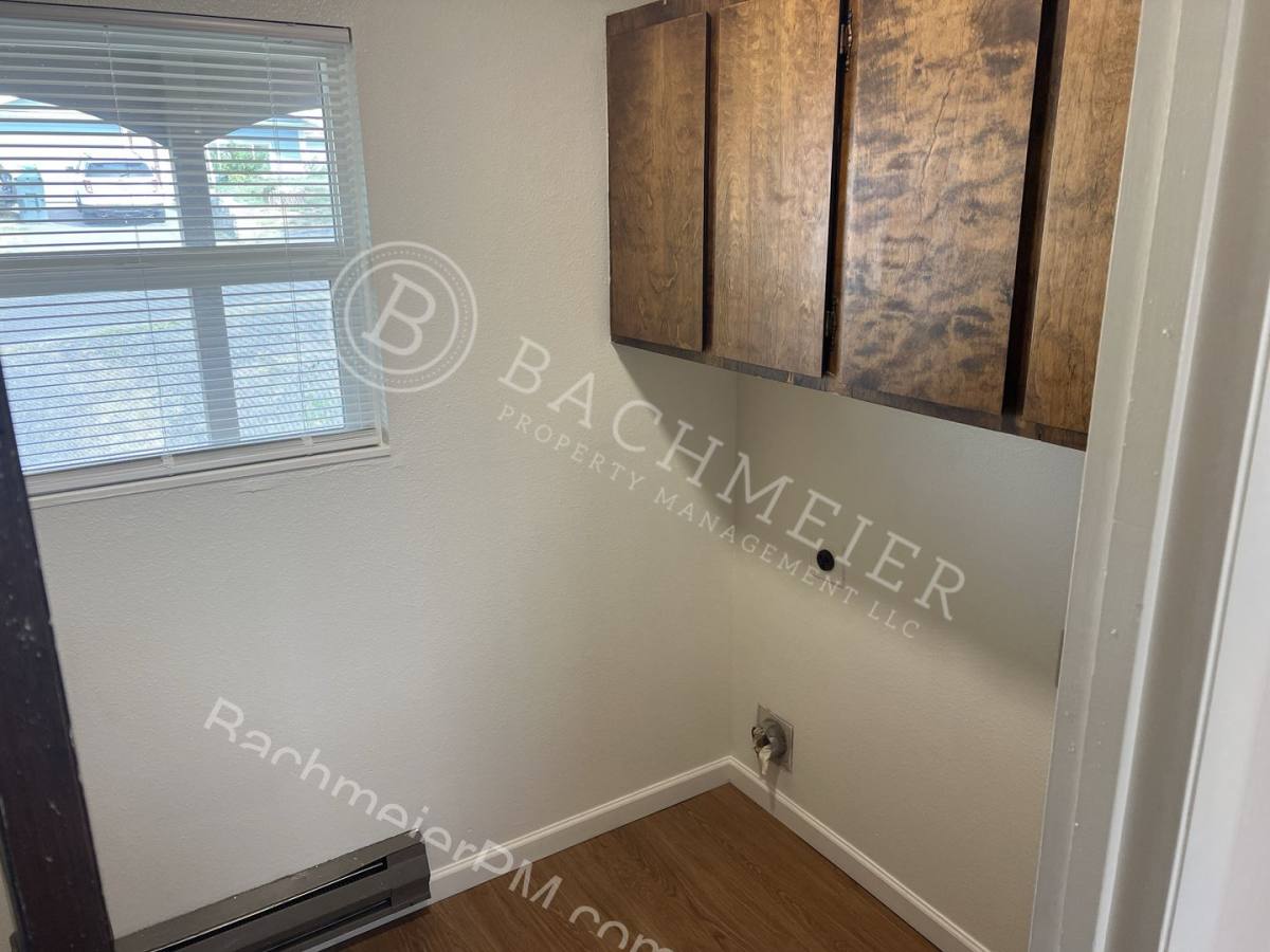 Apartment for rent at 707 SE 6th St, Pendleton, OR 97801