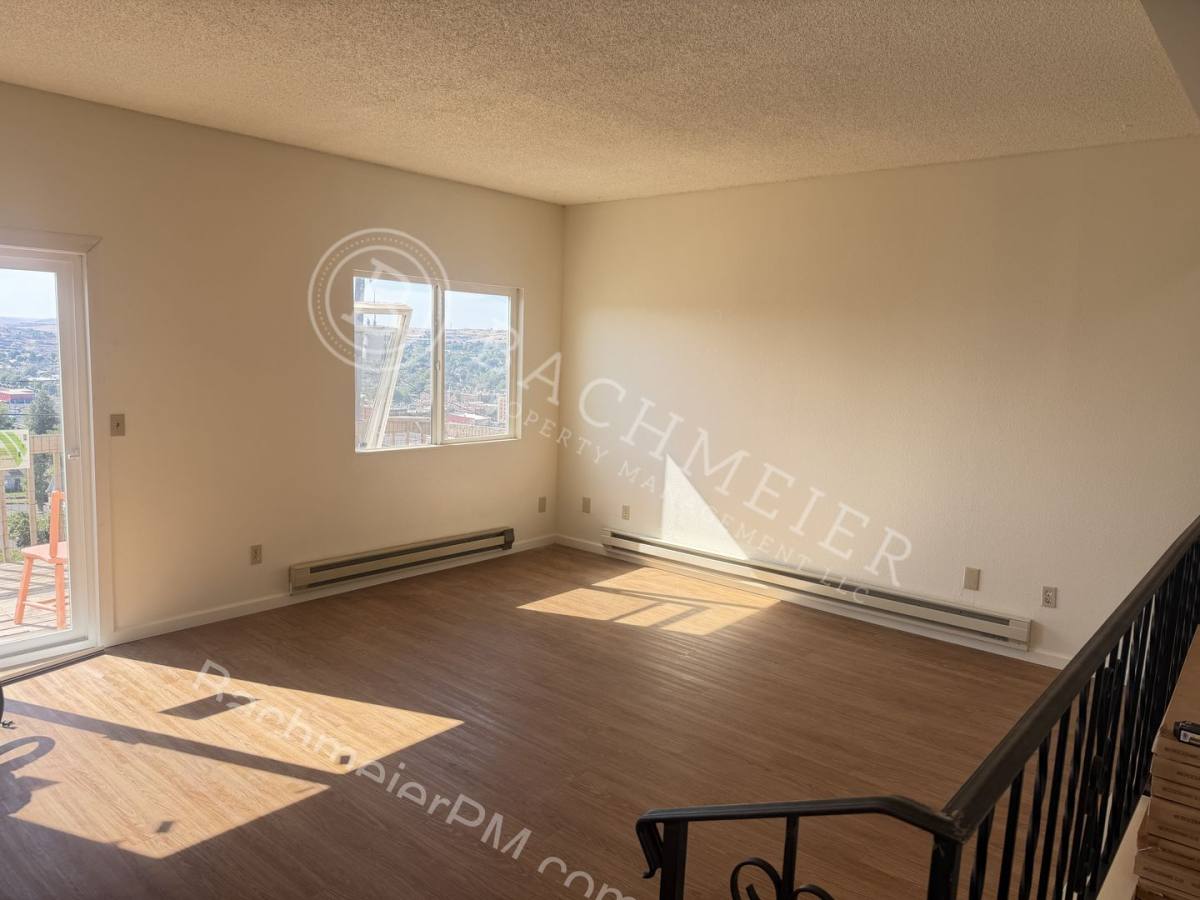 Apartment for rent at 707 SE 6th St, Pendleton, OR 97801