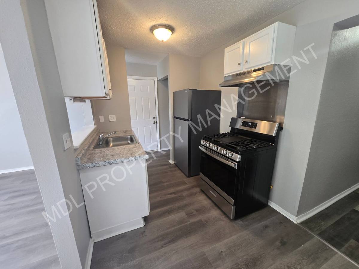 Apartment for rent at 2803 S Jefferson, Saginaw, MI 48601