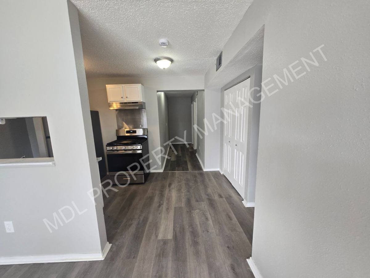 Apartment for rent at 2803 S Jefferson, Saginaw, MI 48601