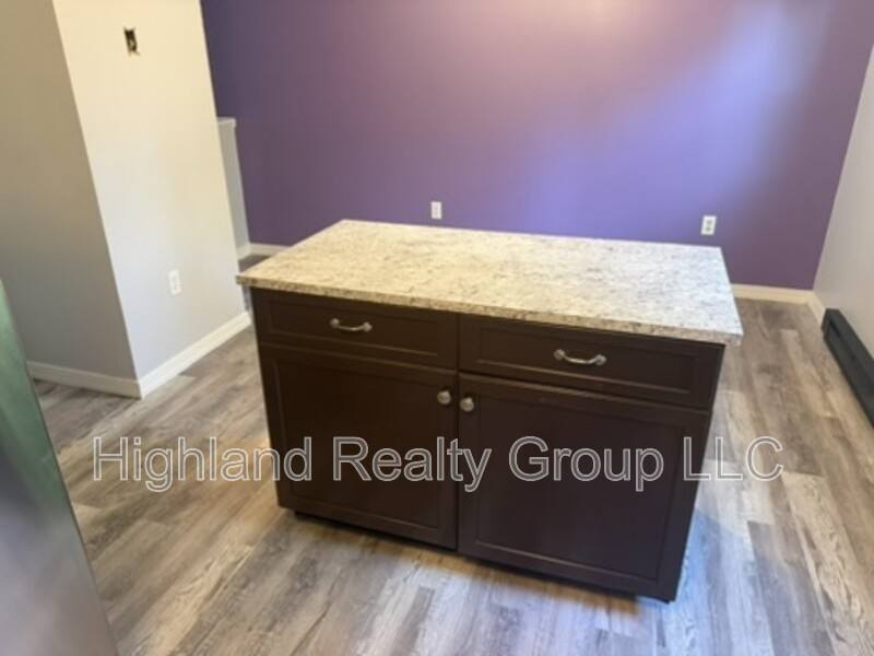 House for rent at 1008 Cloverton Dr, Columbia, PA 17512