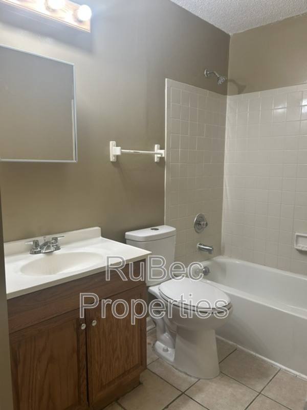 9609 Vinca Circle #D, Charlotte, NC 28213 - Apartment for Rent - Image 8