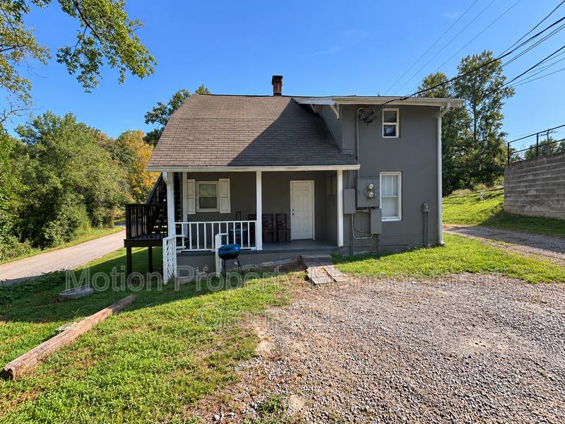 Apartment for rent at 808 Harrisburg Dr SW #A, Lenoir, NC 28645