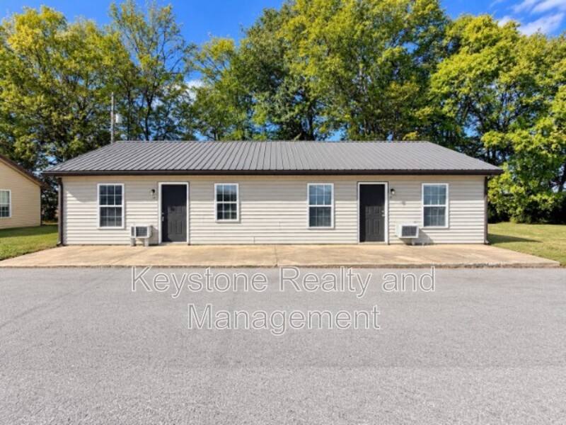 919 Gabby Lane, Oak Grove, KY 42262 - Apartment for Rent