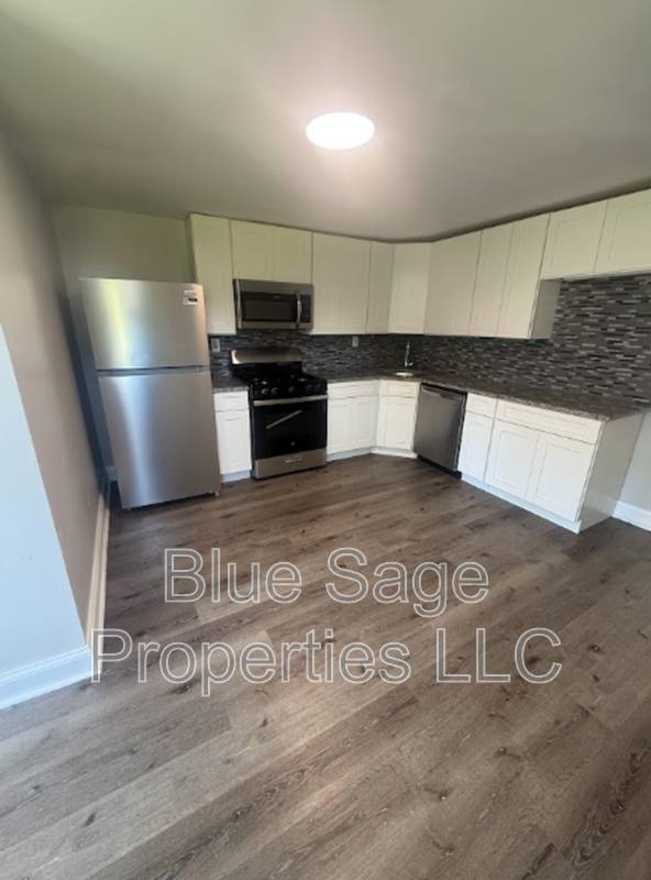 Townhouse for rent at 800-818 Main St #800, Marcus Hook, PA 19061