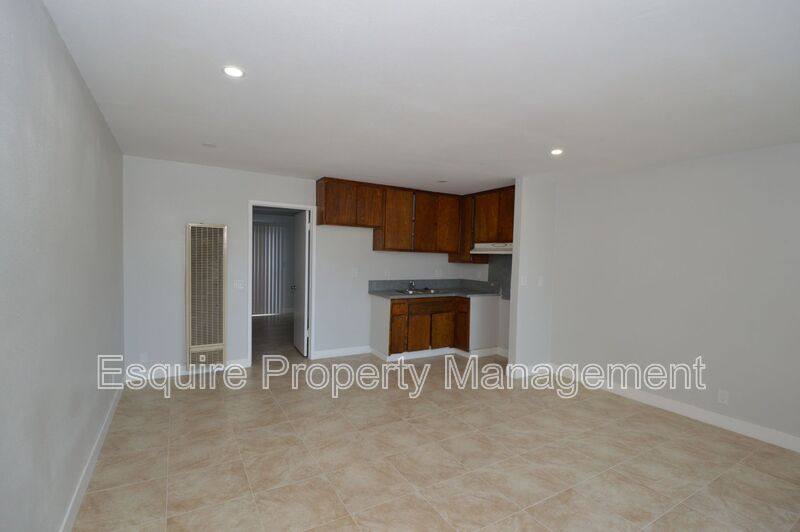 Apartment for rent at 1834 1840 1850 Pericles St #1850C, Oxnard, CA 93033