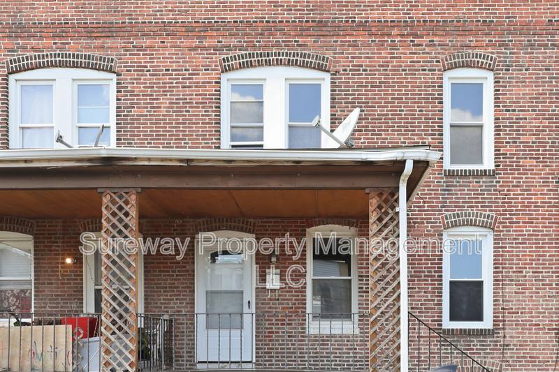 House for rent at 12 W 8th St, Marcus Hook, PA 19061