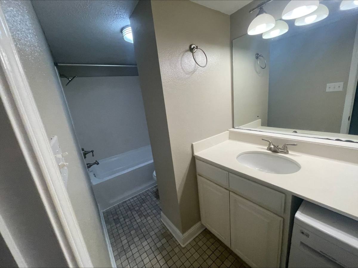 Condo for rent at 3805 Houma Blvd #C222, Metairie, LA 70006