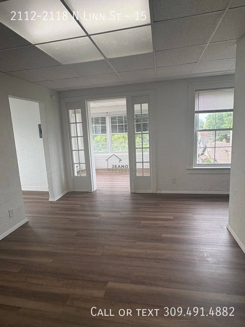 Apartment for rent at 2112-2118 N Linn St, Peoria, IL 61604