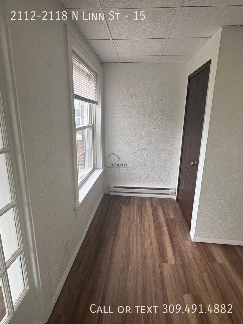 Apartment for rent at 2112-2118 N Linn St, Peoria, IL 61604