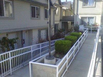 Apartment for rent at 1100E 112th St, Los Angeles, CA 90022