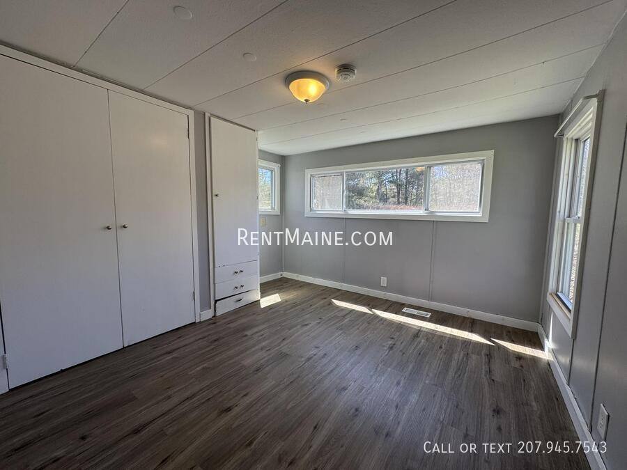 Apartment for rent at 24 Park Dr, Canaan, ME 04924