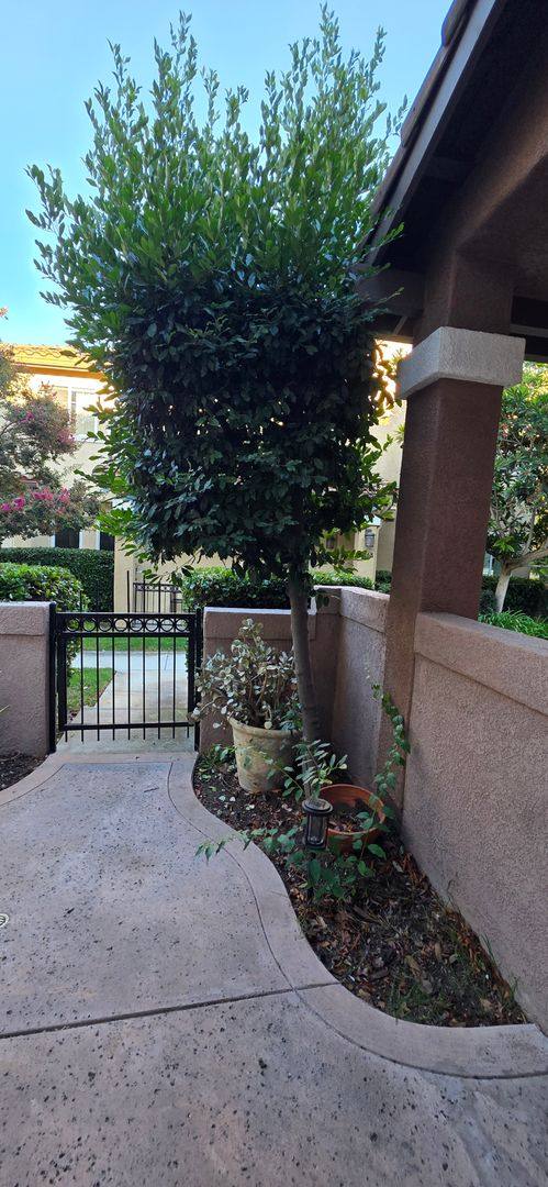 Townhouse for rent at 1372 Ashton Park Lane, Newbury Park, CA 91320